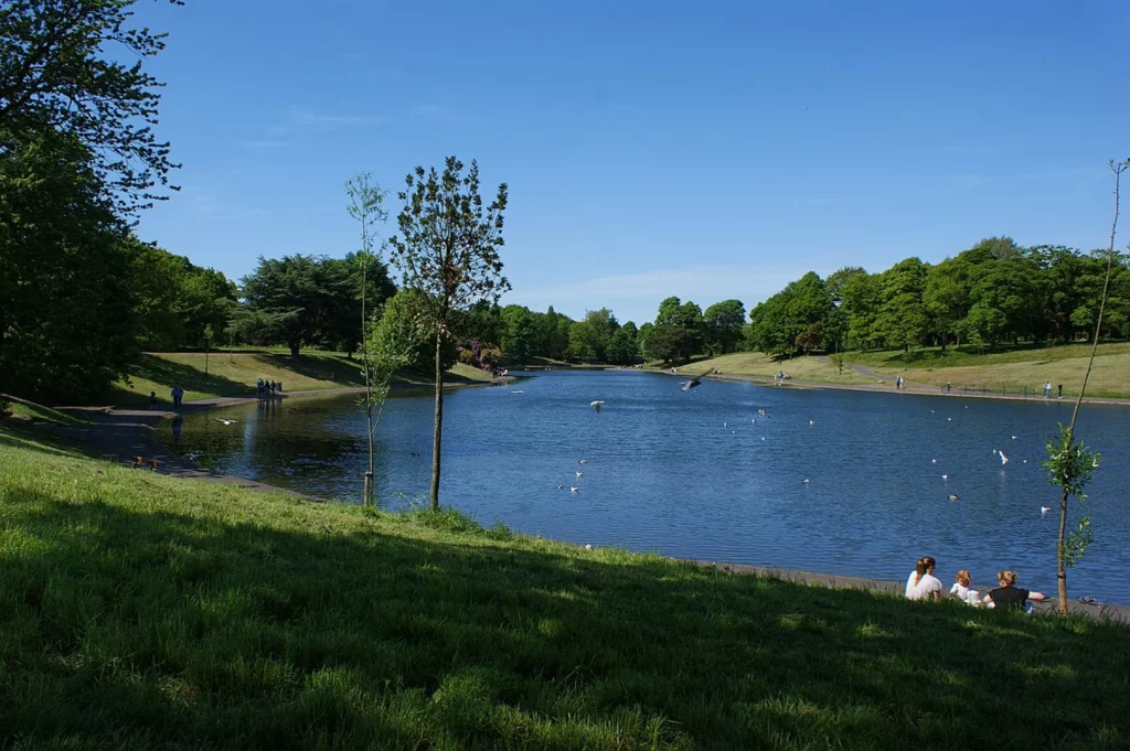 Sefton Park lake in Liverpool, a calm actor showreel filming location